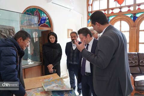 بازدید سرکنسول ترکیه در ارومیه از مدرسه هدایت