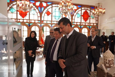 بازدید سرکنسول ترکیه در ارومیه از مدرسه هدایت