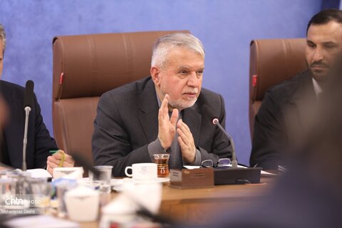 نشست وزیر میراث فرهنگی با اعضای مجمع نمایندگان استان اردبیل