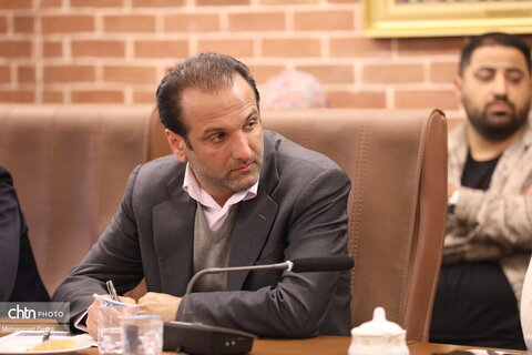 نشست وزیر میراث فرهنگی با اعضای مجمع نمایندگان استان اردبیل