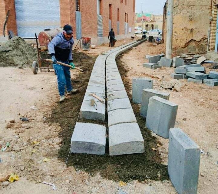 آغاز نوسازی و آسفالت معابر محله تاریخی نفرآباد شهر ری