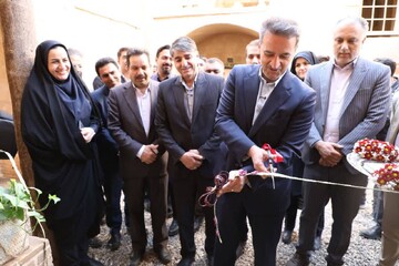 خانه تاریخی عامری‌ها در بافق احیا شد/ از گنجینه قاجاری تا اقامتگاه بوم‌گردی