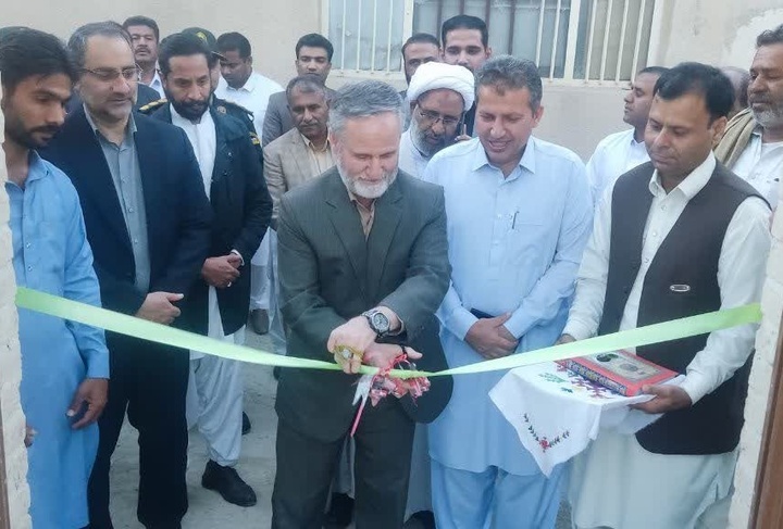 افتتاح ساختمان پیرامونی اقامتگاه آیت‌الله خامنه‌ای در ایرانشهر همزمان با دهه فجر