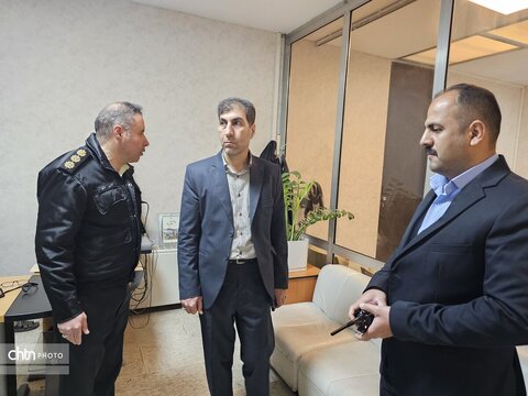 بازدید فرمانده یگان حفاظت میراث‌فرهنگی کشور از موزه‌فرش ایران