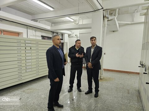 بازدید فرمانده یگان حفاظت میراث‌فرهنگی کشور از موزه‌فرش ایران