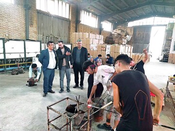 بازدید از کارگاه‌های تولیدی صنایع‌دستی شهرستان قرچک