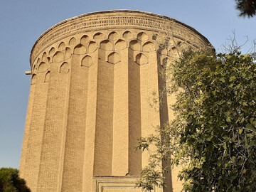 گشت و گذار در برج طغرل شهر ری تهران