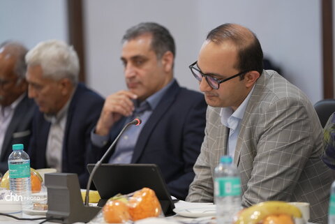 نشست معاون گردشگری کشور با فعالان و سرمایه گذاری گردشگری هرمزگان