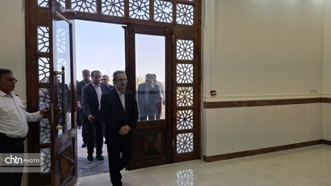 بهره برداری از مجتمع گردشگری در روستای سرخون بندرعباس