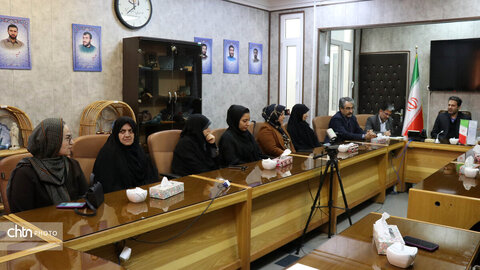 تجلیل از بانوان هنرمند صنایع دستی قم