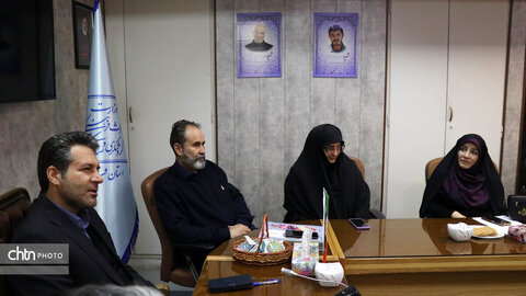 تجلیل از بانوان هنرمند صنایع دستی قم