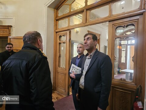 بازدید فرمانده یگان حفاظت میراث‌فرهنگی کشور از موزه‌های آبگینه و هنرهای ملی