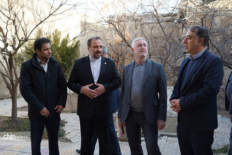 مدیرعامل صندوق توسعه و احیای بناهای تاریخی و فرهنگی از قلب تاریخی نهاوند بازدید کرد.