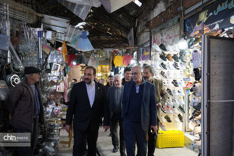 مدیرعامل صندوق توسعه و احیای بناهای تاریخی و فرهنگی از قلب تاریخی نهاوند بازدید کرد.