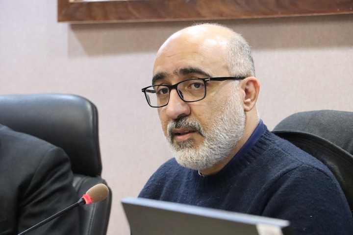 آن کف‌ها که به دروغ ترامپ و تهدید راه‌آهن ایران رسید