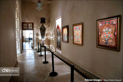 موزه بانک ملی ایران یکی از جاذبه‌های گردشگری تهران در خیابان فردوسی