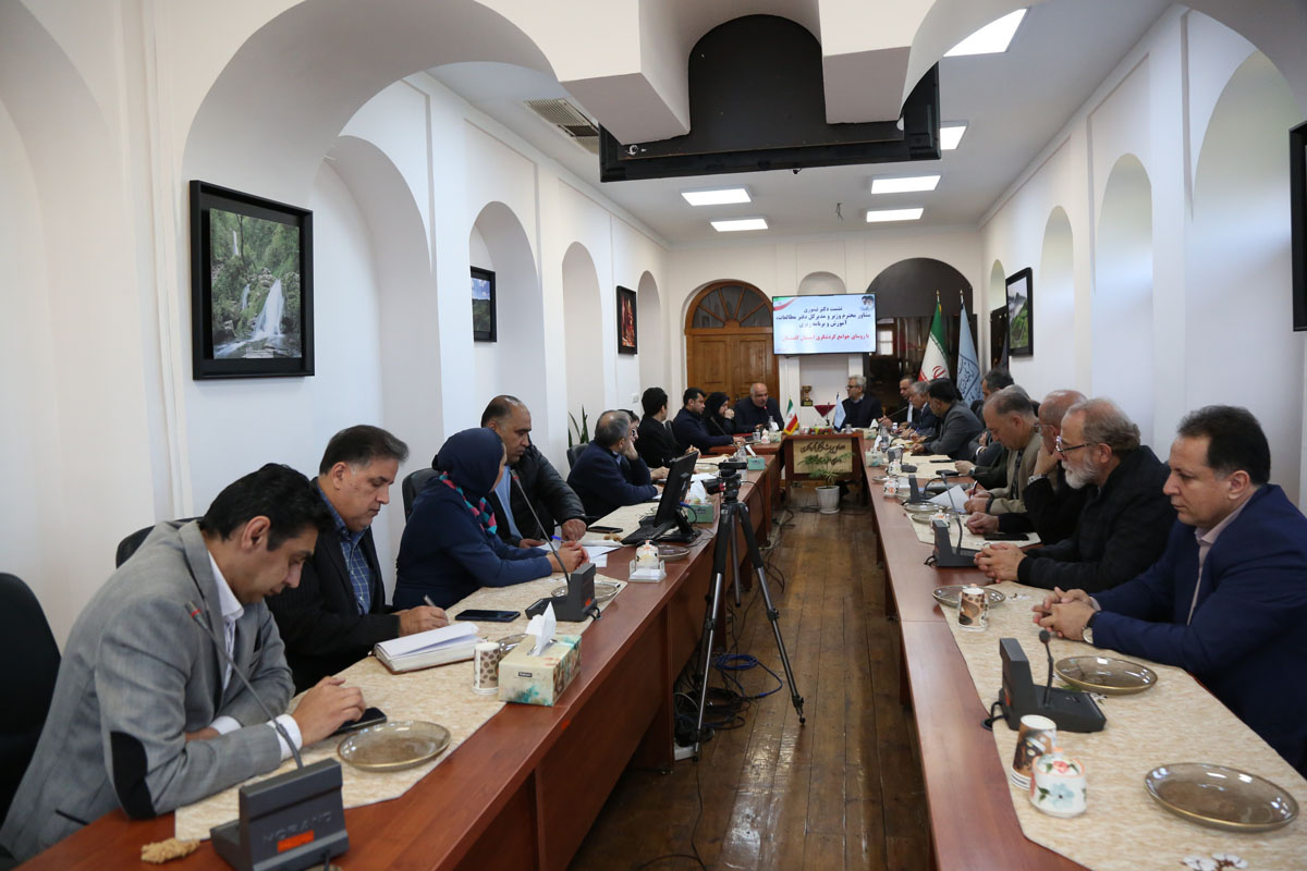 نشست جوامع حرفه‌ای گردشگری گلستان با مشاور وزیر/ تأکید ولی تیموری بر قرارگیری گردشگری در بسته مدیریت بحران و ایجاد صندوق حمایت از سرمایه‌گذاران