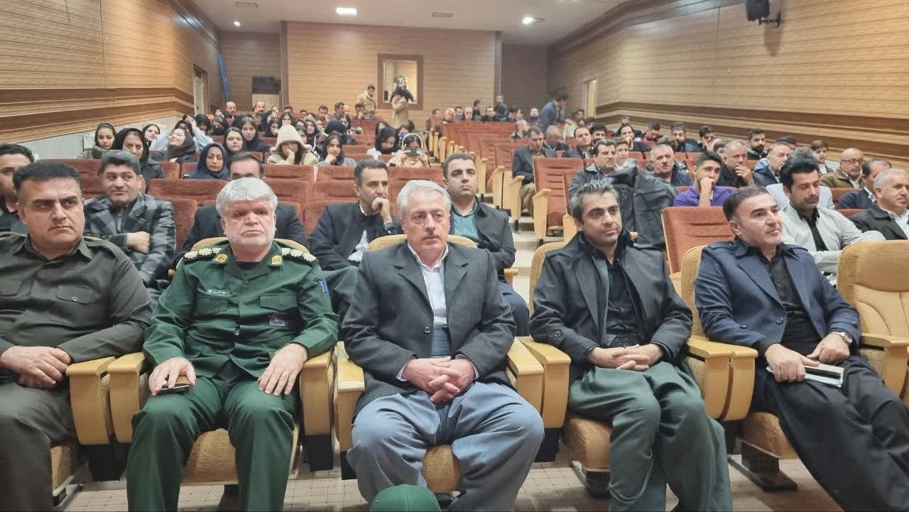 نمایش دستاوردهای ۲ هزار صنعتگر جوانرودی در جشن انقلاب شهرستان