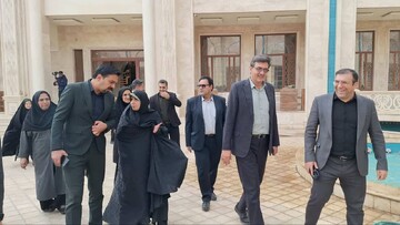 بازدید مشاور وزیر میراث‌فرهنگی از روند ساخت هتل پنج‌ستاره کریاس پالاس میبد