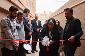 بهره برداری از یک اقامتگاه بوم گردی در میبد با حضور مشاور وزیر میراث فرهنگی