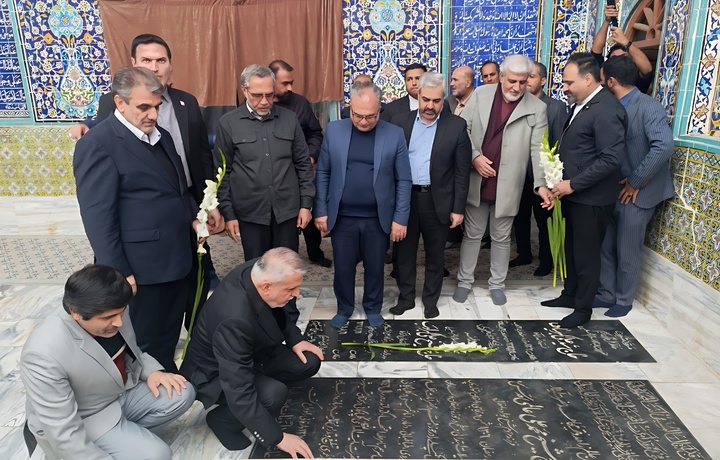 ورود صالحی‌امیری به سمنان، پایتخت راه ابریشم ایران/ آغاز سفر دو روزه با ادای احترام به شهدای والامقام