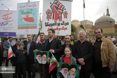 راهپیمایی پرشور مردم قم در روز 22 بهمن