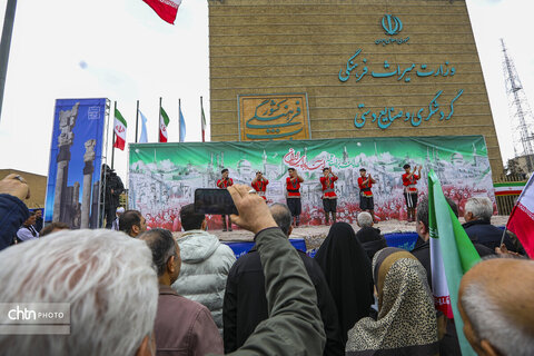 راهپیمایی ۲۲ بهمن؛ جلوه‌ای از هویت ملی