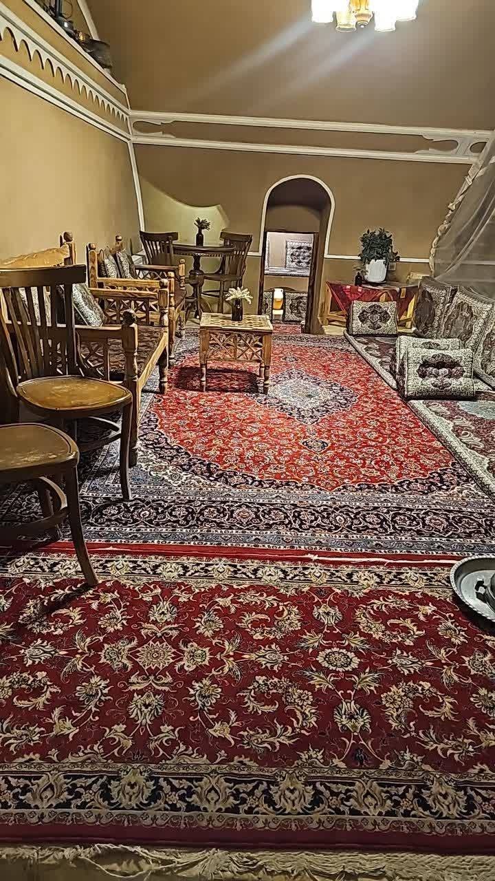 همزمان با دهه فجر؛ سفرهخانه سنتی «سرای کیهان» در یزد به بهرهبرداری رسید