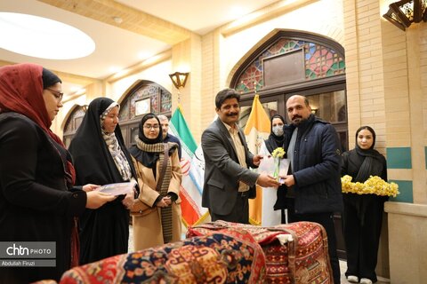 اختتامیه نمایشگاه آثار منتخب هشتمین دوره داوری مهر اصالت ملی صنایع‌دستی استان فارس 