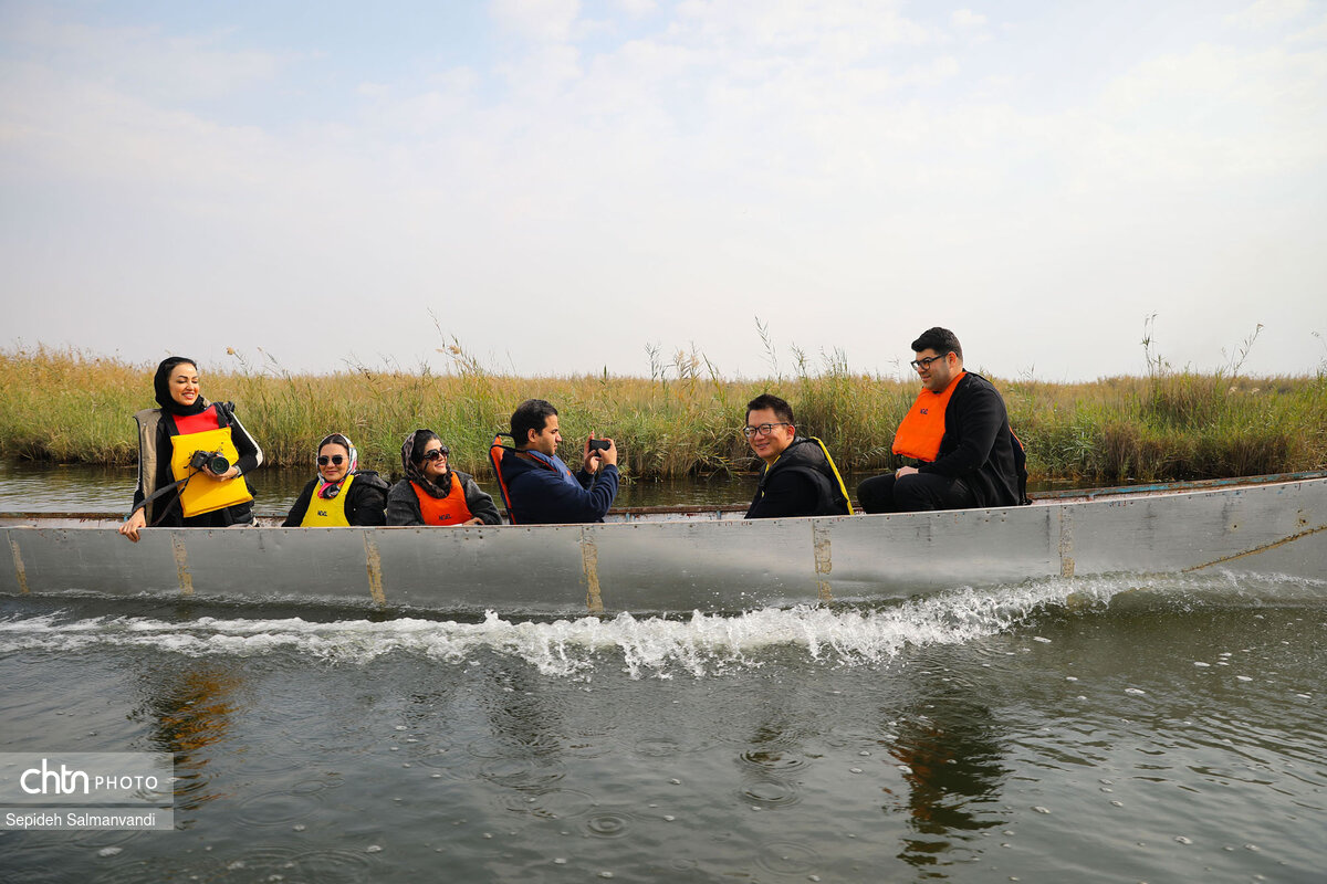 صنایع‌دستی در مرکز توجه خدمات سفر شادگان / تأکید رئیس ستاد بر استقرار بازارچه‌های دائم و موقت
