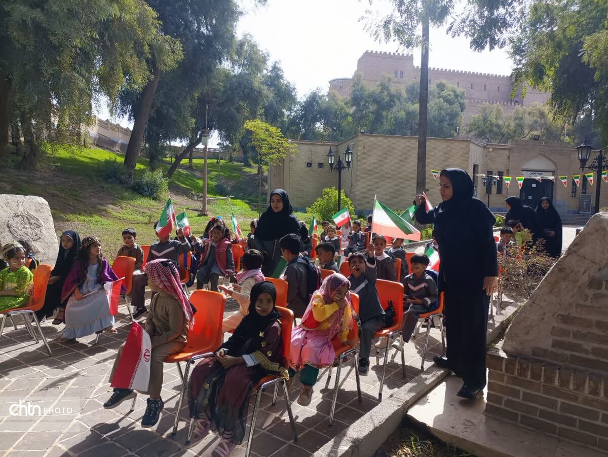 همنوایی کودکان شوش با انقلاب در سایه تاریخ کهن