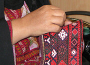 سوزن دوزی؛ هنر اصیل مردمان سیستان و بلوچستان