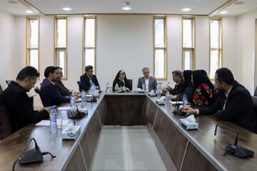 بررسی چالش‌ها و ظرفیت‌های گردشگری یزد در نشست مشاور وزیر میراث‌فرهنگی با تشکل‌های گردشگری