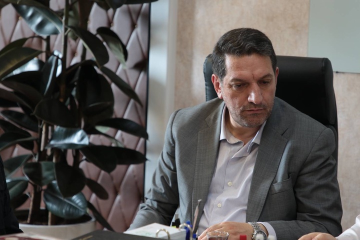 قلعه ضحاک می‌تواند برند ملی گردشگری شمال‌غرب شود/ زیرساخت‌ها حلقه مفقوده توسعه پایدار منطقه است