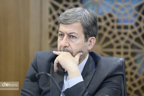 نشست بررسی مسائل و مشکلات سرمایه‌گذاری در بخش گردشگری استان اصفهان