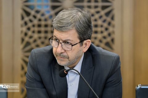 نشست بررسی مسائل و مشکلات سرمایه‌گذاری در بخش گردشگری استان اصفهان