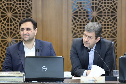 نشست بررسی مسائل و مشکلات سرمایه‌گذاری در بخش گردشگری استان اصفهان