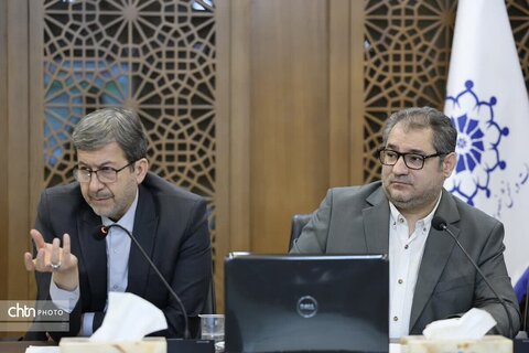 نشست بررسی مسائل و مشکلات سرمایه‌گذاری در بخش گردشگری استان اصفهان