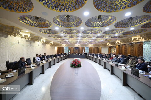 نشست بررسی مسائل و مشکلات سرمایه‌گذاری در بخش گردشگری استان اصفهان