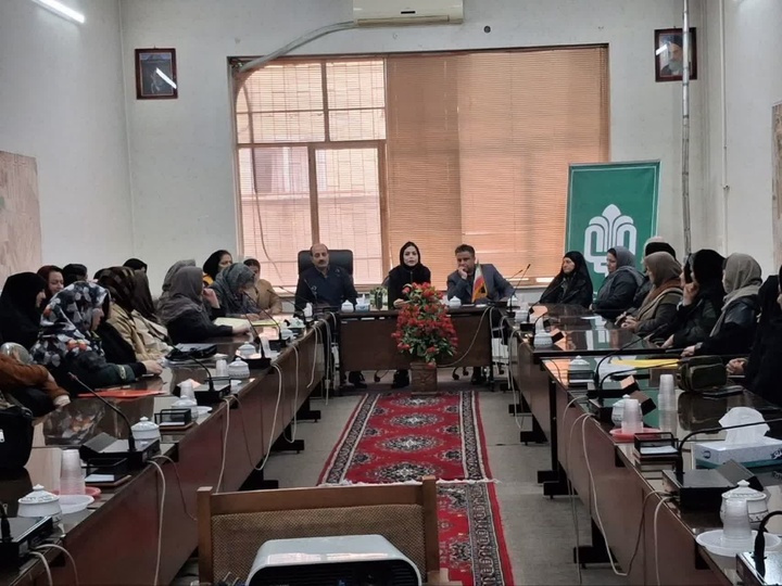 برگزاری دوره آموزشی برای شاغلان صنایع‌دستی شهرستان البرز