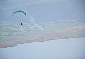 تجربه پرواز بر فراز دریاچه زریبار کردستان