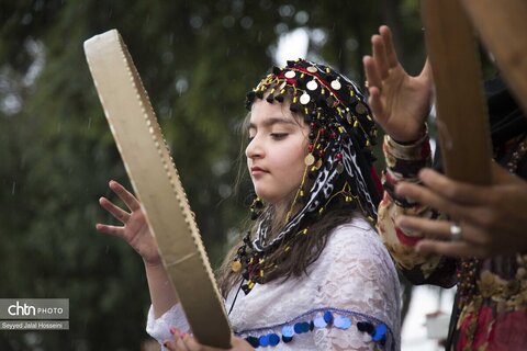 دف، ضرب‌آهنگ فرهنگ و هویت سنندج