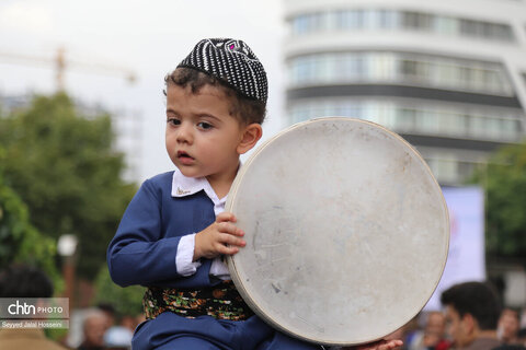 دف، ضرب‌آهنگ فرهنگ و هویت سنندج