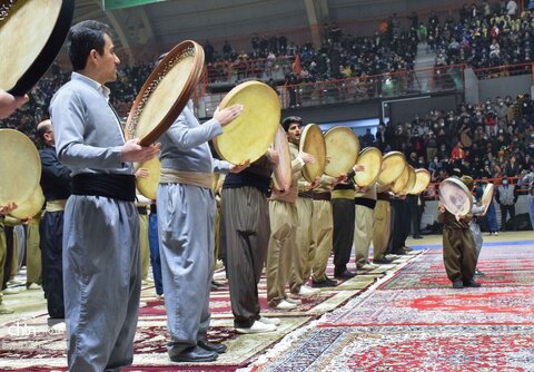 دف، ضرب‌آهنگ فرهنگ و هویت سنندج