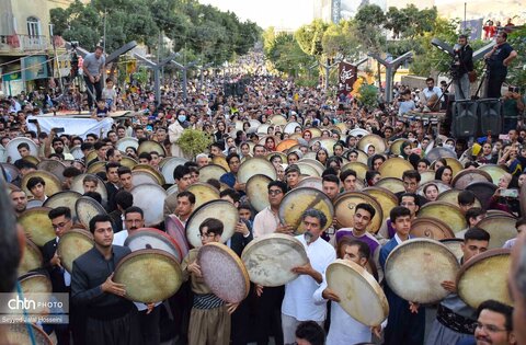 دف، ضرب‌آهنگ فرهنگ و هویت سنندج