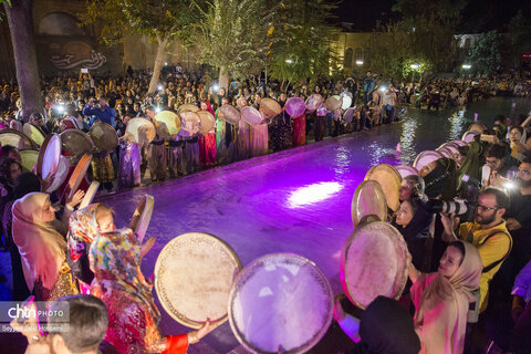 دف، ضرب‌آهنگ فرهنگ و هویت سنندج