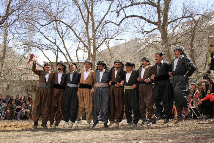 هلپرکی، جلوه بصری از فرهنگ مردم کُردستان