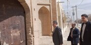 بازدید میدانی فرماندار فراهان از روند احیا و سامان‌دهی کاروانسرای تاریخی مجدالممالک