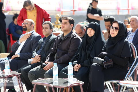 جشنواره چهل آش شهر تاریخی طاد.در اصفهان