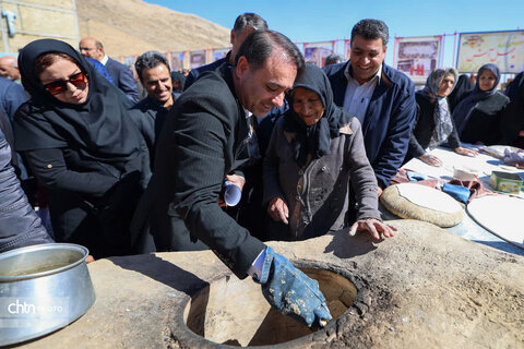 جشنواره چهل آش شهر تاریخی طاد.در اصفهان